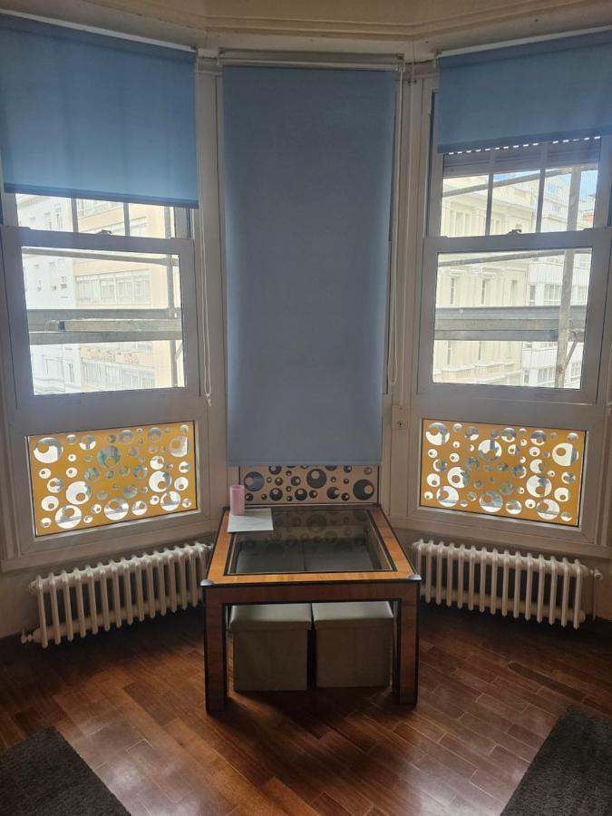 Habitacion Amplia Y Centrica En Piso Compartido Ла-Корунья Экстерьер фото